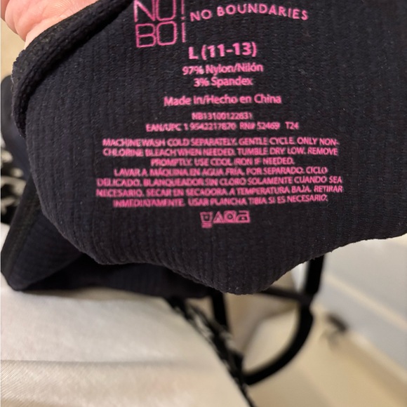 No Boundaries Black Fitted Sleeveless Camisole Size 11 Juniors NWT - Picture 2 of 6